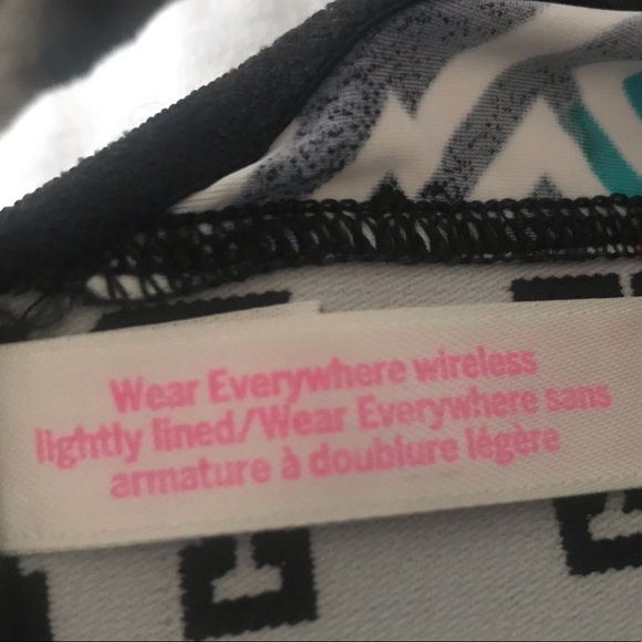 Pink VS Where Everywhere Wireless Bra - Picture 9 of 10